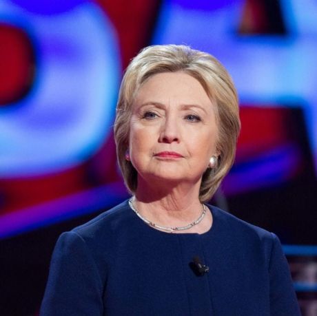 H Hillary Clinton στον Jimmy Fallon που την υποδέχεται με μάσκα