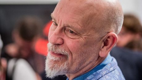Ο John Malkovich ως Harvey Weinstein σε θεατρικό του Λονδίνου!
