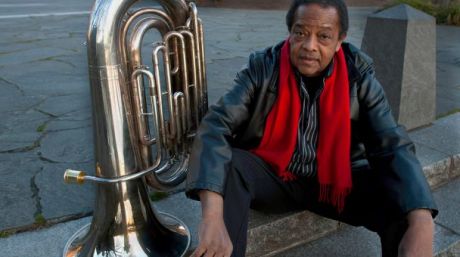 Πέθανε ο Howard Johnson, έπαιζε Tuba με  Band, Taj Mahal κα.