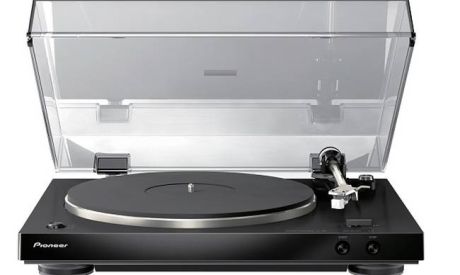 Αν κρίνουμε από την ανταπόκριση για τα βινύλια του Rory Gallagher, περνάει η μόδα των βινυλίων στην Ελλάδα