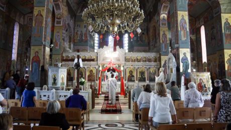 Η Εκκλησία στην χώρα μας είναι, μιά σειρά χαμένων ευκαιριών . 