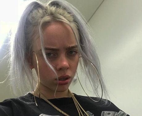 Billie Eilish, έγινε η νεότερη γυναίκα που πήγε στο Νο 1 των άλμπουμ στην Αγγλία