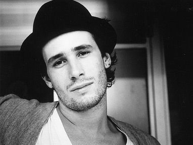 Ακούστε 10 διασκευές από τον Jeff Buckley