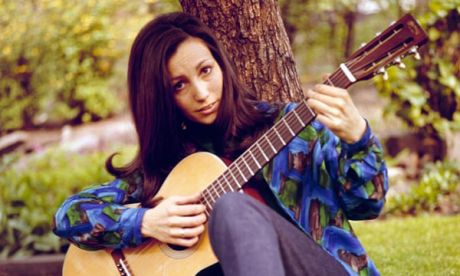 Πέθανε η Αμερικανίδα πρώτη κυρία της... Βρετανικής φολκ Julie Felix