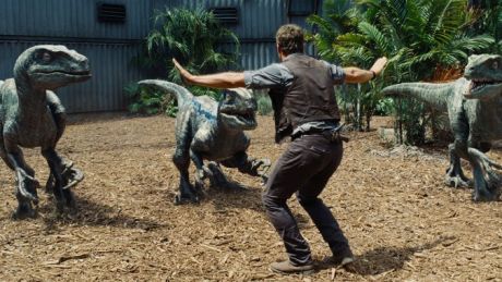 Εντυπωσιακό άνοιγμα για το Jurassic World