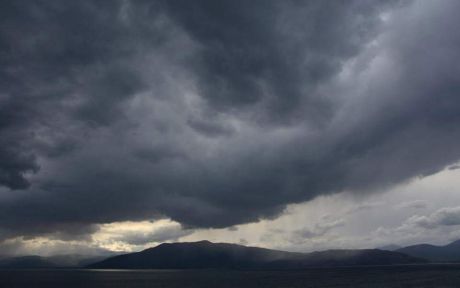 Χαλάει ο καιρός. Ερχονται βροχές και καταιγίδες