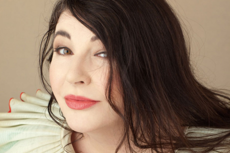 Τετραπλό cd της Kate Bush με σπάνια τραγούδια και B-Sides