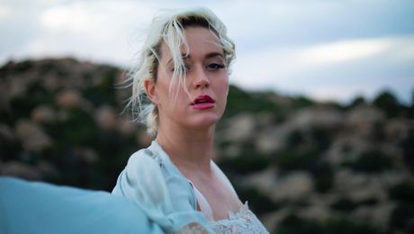 Katy Perry  “Daisies”