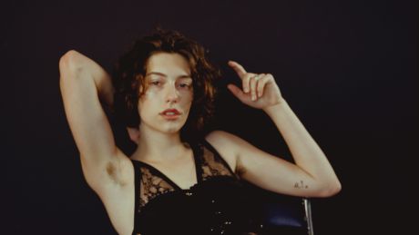 King Princess: Tiny Desk κονσέρτο στο σπίτι της