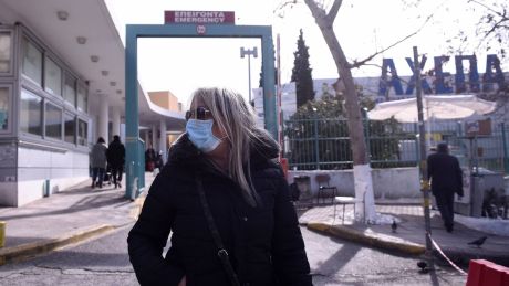 Όχι αντιπολίτευση στην κυβέρνηση στο θέμα της πανδημίας, καλύτερα βομβαρδισμός προτάσεων
