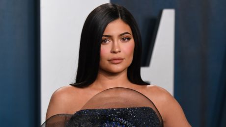 H Kylie Jenner παίρνει 1.000.000 ευρώ για κάθε ανάρτηση στο Instagram κι εμείς 1 ευρώ για κάθε 100