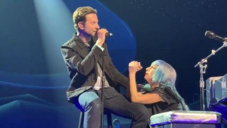 Lady Gaga, Bradley Cooper - Shallow (Live in Las Vegas)