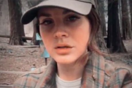 Η Lana Del Rey βγάζει νέο τραγούδι μετά από το Coachella...