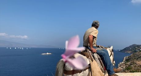 Leonard Cohen - Moving On