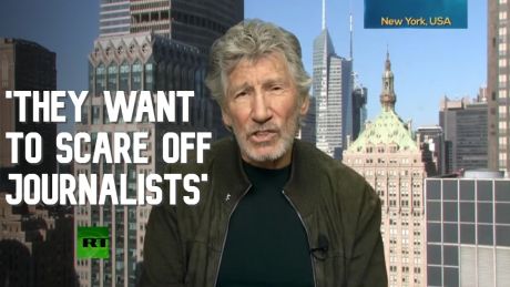 Roger Waters, ΗΠΑ και Αγγλία προσπαθούν να δολοφονήσουν τον Julian Assange