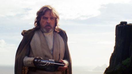 Star Wars: The Last Jedi, το παραμύθι πουλάει ακόμα, αλλά το σινεμά ίσως τελειώνει