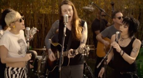 Androgynous-Miley Cyrus, Joan Jett,  Laura Jane Grace