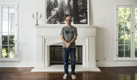 Ο Moby πουλά και την κατοικία του για καλούς σκοπούς