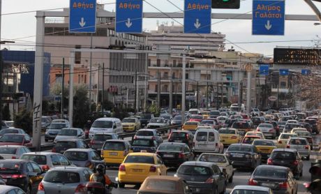 Σάββατο 3 Απριλίου: Το πάρτυ στη Βουλιαγμένη αλλιώς...