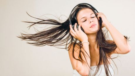 Ακούω μουσική και νιώθω ωραία!