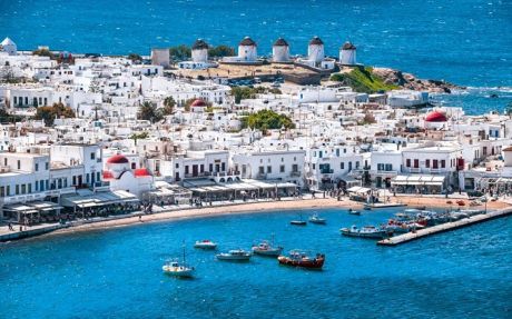 Από πού πήραν τα ονόματά τους τα 12 μεγαλύτερα νησιά των Κυκλάδων; 