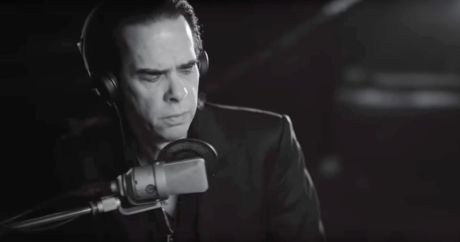 O Nick Cave σε άγαλμα στην Αυστραλία