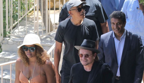 Κοινές διακοπές στην Γαλλία για το ζεύγος Obama και τους U2