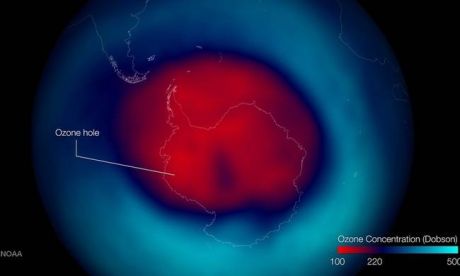Κλείνει (αργά αλλά σταθερά) η τρύπα του όζοντος