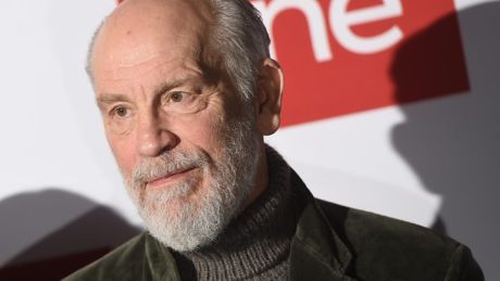 John Malkovich: η παράσταση για τον Γουάνστιν θα "αναστατώσει" τον κόσμο...