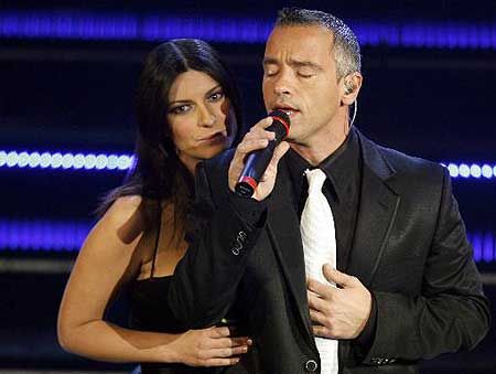 Eros Ramazzotti (έγινε 58 ετών) & Laura Pausini στο Σαν Ρέμο