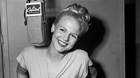 Peggy Lee: Πρότυπο ιδανικής τραγουδίστριας