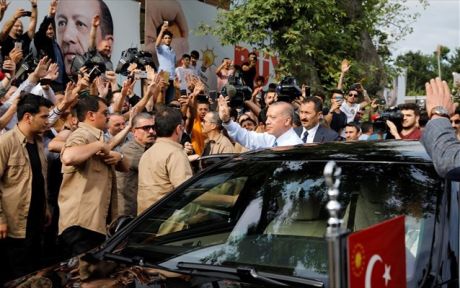 Ο Ερντογάν προηγείται με ποσοστό 54%