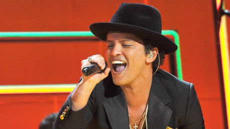 Μία από τα ίδια το νέο τραγούδι του Bruno Mars