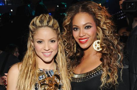45 ετών η Shakira, μερικές από τις συνεργασίες της