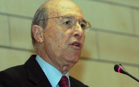 Η ιστορία της χώρας δεν παραγράφεται