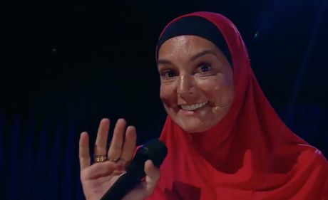 Επική επιστροφή της Sinéad O’Connor στο Late Late Show της Ιρλανδίας