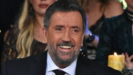 17 χρόνια, όμως έκανε τον κύκλο του, τέλος ο Σπύρος Παπαδόπουλος και το 'Στην υγειά μας Ρε Παιδιά'