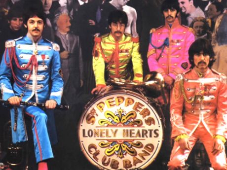 Νέα εκδοχή του εξώφυλλου Sgt. Peppers με όσους έφυγαν το 2016