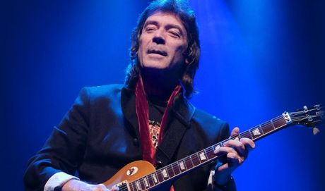 Steve Hackett - Blood On The Rooftops
