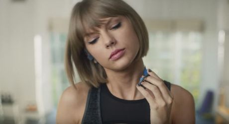 Τaylor Swift  vs. Treadmill