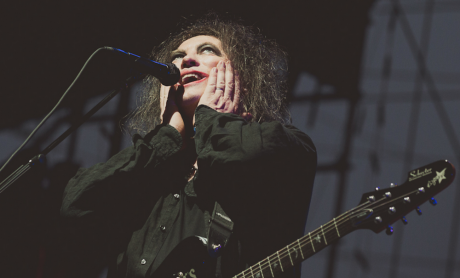 Όχι ένα, αλλά τρία άλμπουμ έχουν έτοιμα οι Cure