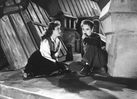 Ο Μεγάλος Δικτάτωρ του Charles Chaplin - Προβλήθηκε για πρώτη φορά σαν σήμερα το 1940
