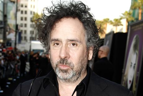 63 ετών ο Tim Burton, έχει φοβερές ταινίες στο ιστορικό του