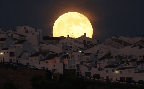 Αύριο η φοβερή πανσέληνος μετά από 68 χρόνια...