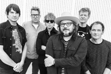 Wilco "Everyone Hides" 