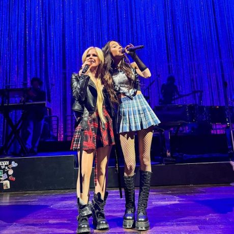 Avril Lavigne και Olivia Rodrigo τραγούδησαν το “Complicated” 