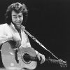 Sweet Caroline ένα λατρεμένο τραγούδι έγινε 52 ετών,  με τον Neil Diamond