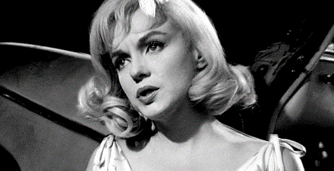 10 υπέροχα φιλμ με την Marilyn Monroe ...