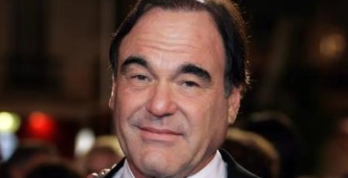 Ο Γιάννης Πετρίδης διαλέγει 10 ταινίες του Oliver Stone