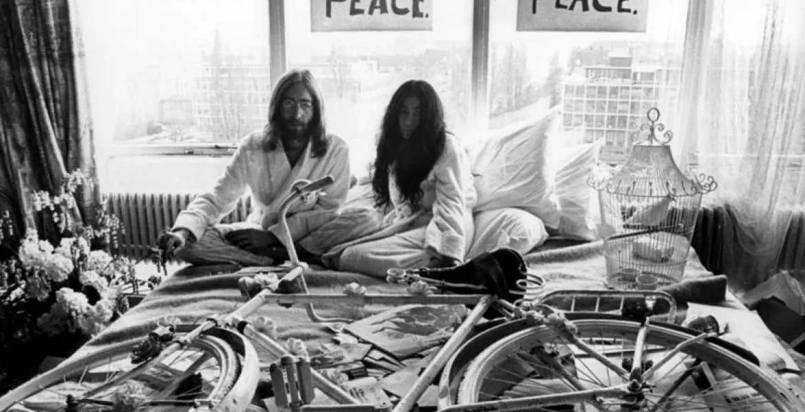 John and Yoko: Ένα από τα πολλά κρεβατώματα